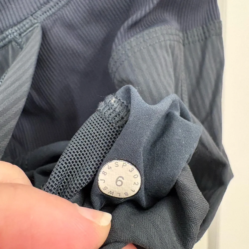 Lululemon Dance Studio Pant III Size 6 - Picture 4 of 14